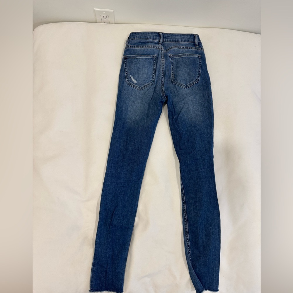 H&M jeans - Picture 2 of 4